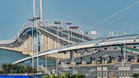 Guangdong cars to drive directly into Hong Kong by Nov.
